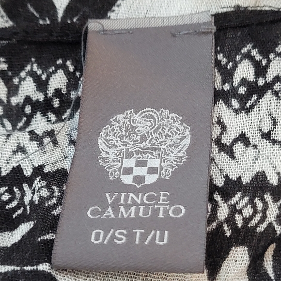 Vince Camuto Bird Floral Tassel Topper Kimono Black White One Size OS Boho - Picture 4 of 5